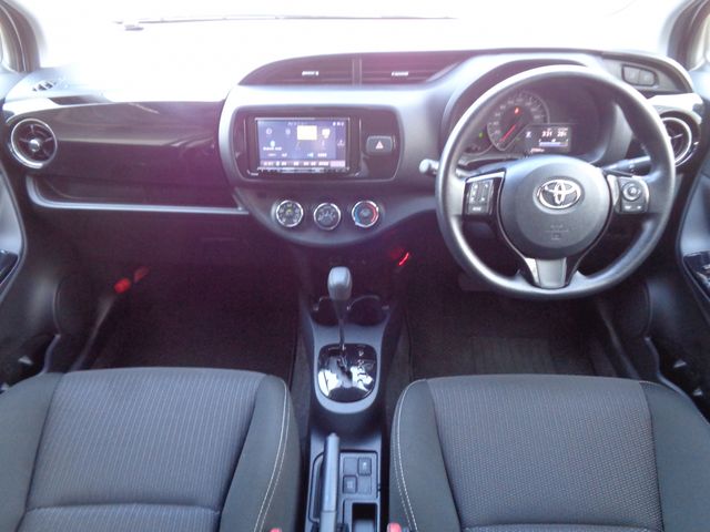 Toyota VITZ 2020-01 2692-1