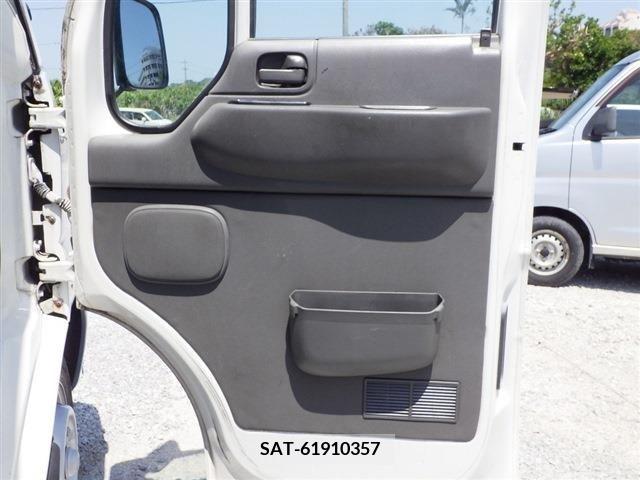 Isuzu ELF UT 2001-03 250619-5