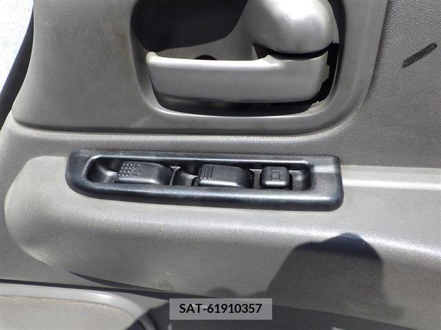 Isuzu ELF UT 2001-03 250619-4