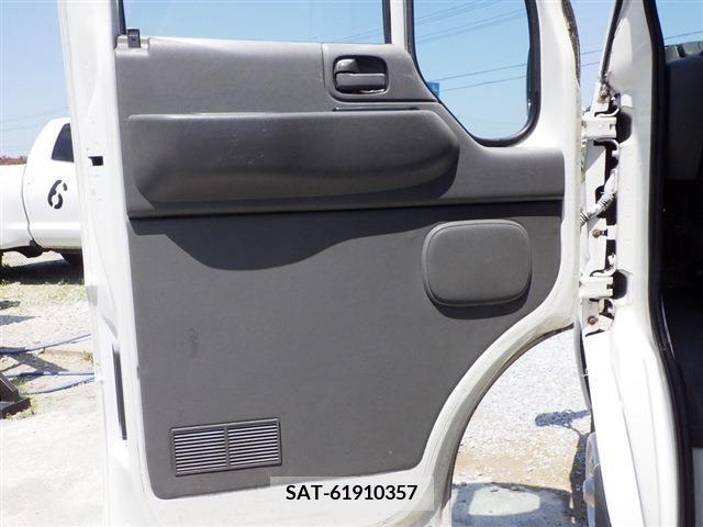 Isuzu ELF UT 2001-03 250619-17