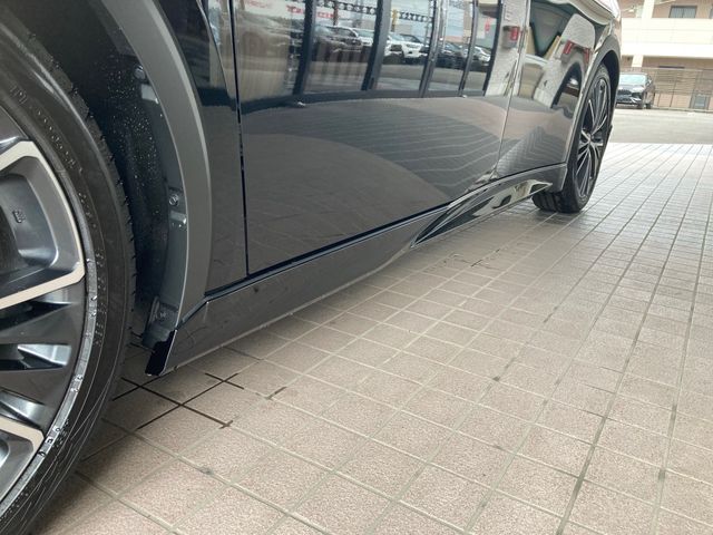 Toyota PRIUS 2023-03 827-11