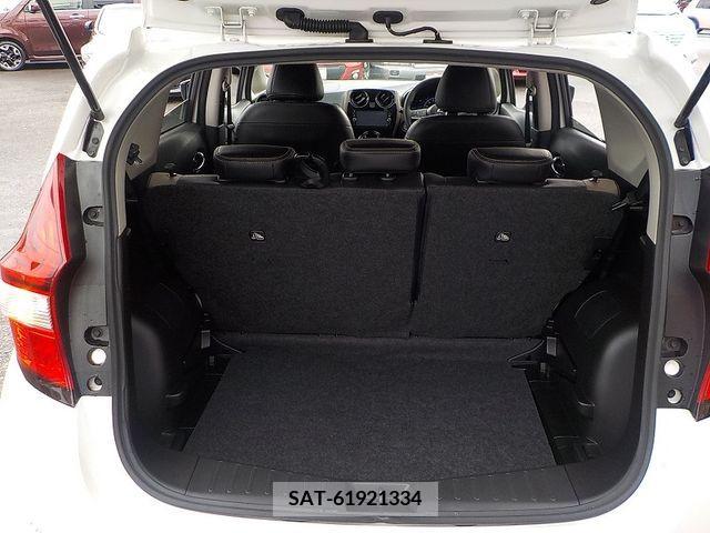 Nissan NOTE 2018-04 365326-21