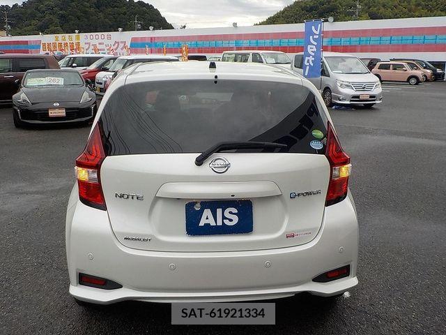 Nissan NOTE 2018-04 365326-6