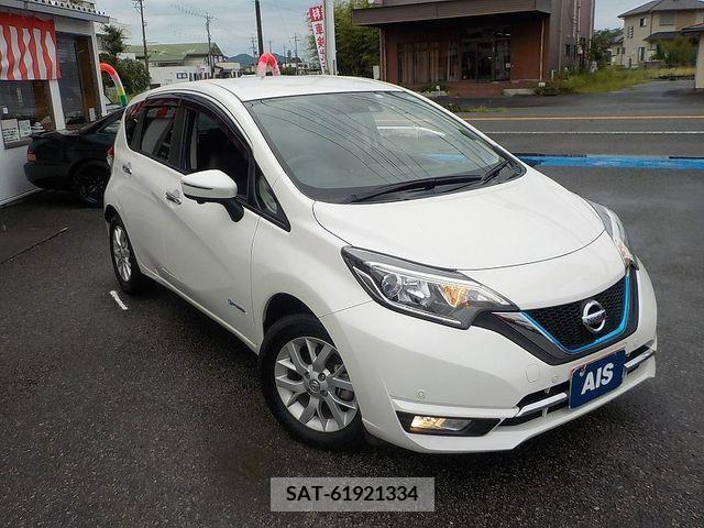 Nissan NOTE 2018-04 365326-4
