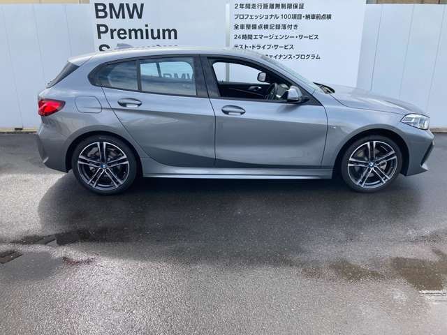Bmw 1 SERIES 2022-05 10856-4