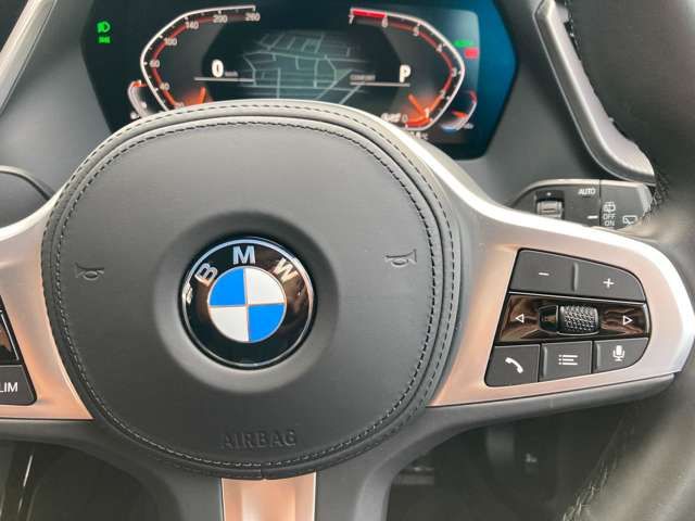 Bmw 1 SERIES 2022-05 10856-16