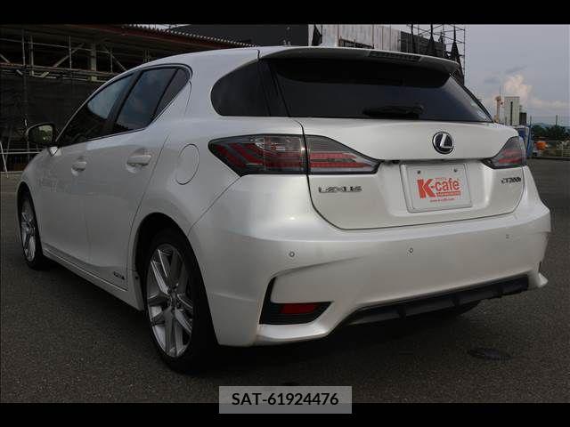 Lexus CT 2015-09 334302-7