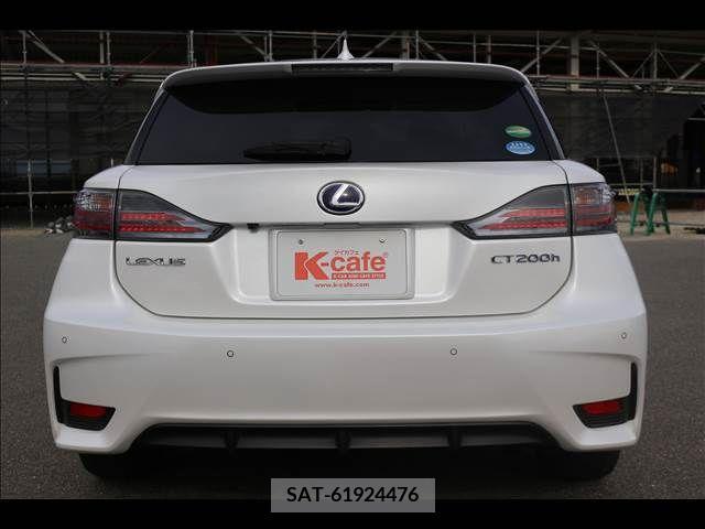Lexus CT 2015-09 334302-6