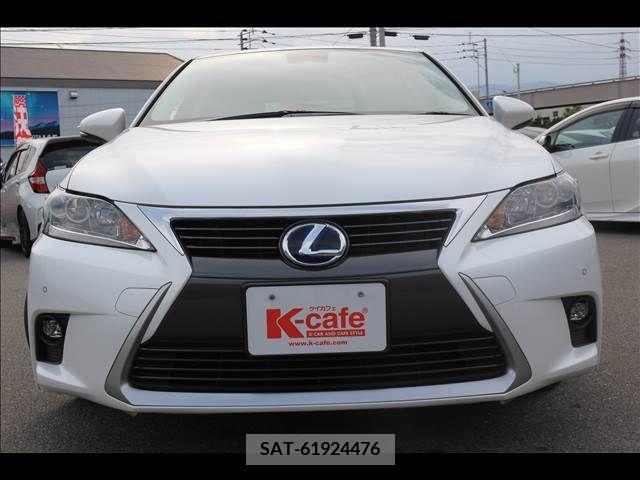 Lexus CT 2015-09 334302-1