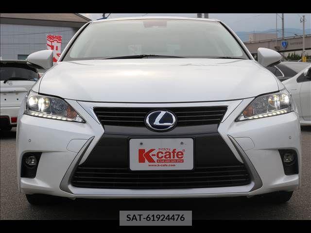 Lexus CT 2015-09 334302-10