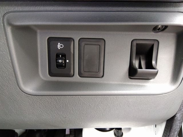 Mitsubishi MINICA 2015-08 9483-11