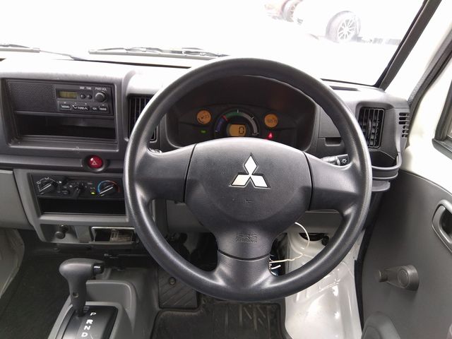 Mitsubishi MINICA 2015-08 9483-3