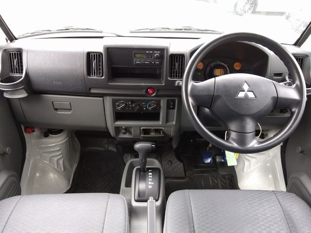 Mitsubishi MINICA 2015-08 9483-2
