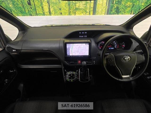Toyota VOXY 2017-11 394940-1