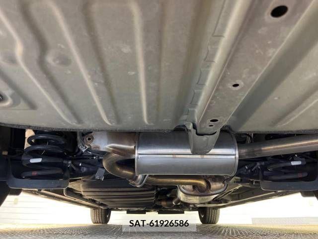 Toyota VOXY 2017-11 394940-19
