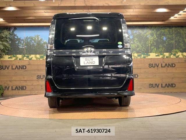 Toyota VOXY 2017-10 375167-15