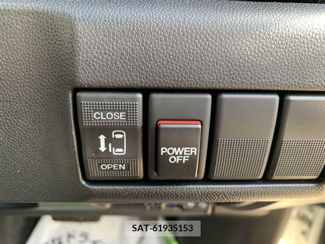 Nissan LAFESTA 2015-01 391634-11