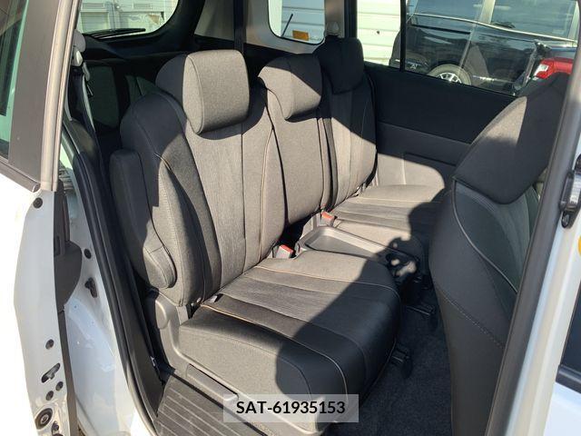 Nissan LAFESTA 2015-01 391634-4