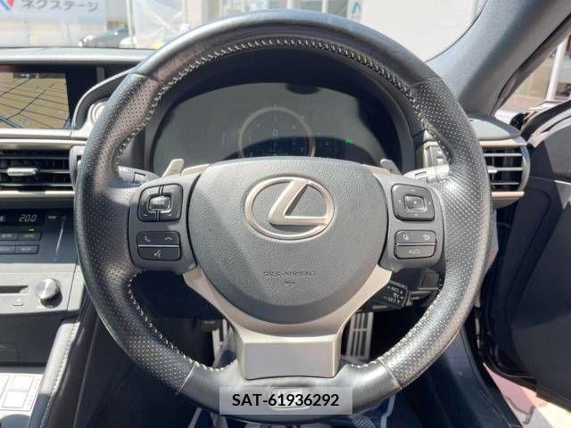 Lexus RC 2017-11 299995-11