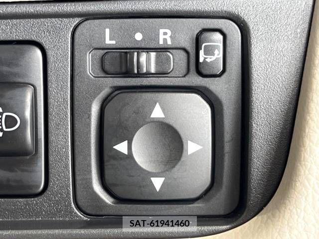 Mitsubishi EK WAGON 2018-01 300791-6