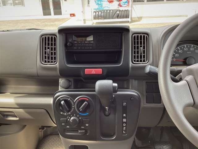 Mitsubishi MINICAB VAN 2022-12 2830-6