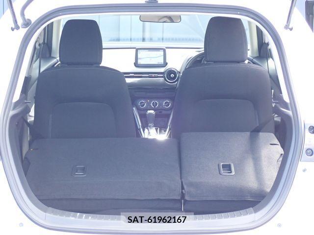 Mazda DEMIO 2017-05 359377-18