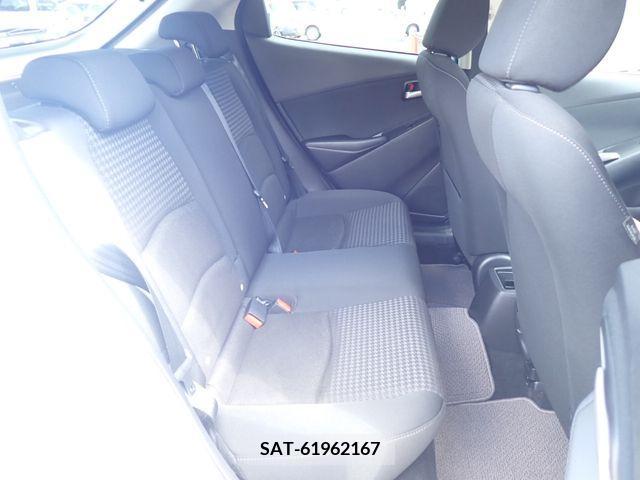 Mazda DEMIO 2017-05 359377-16