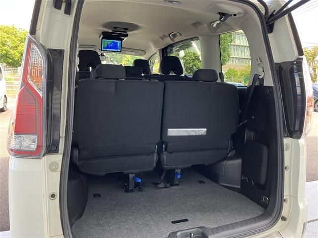Nissan SERENA 2016-08 17452-25
