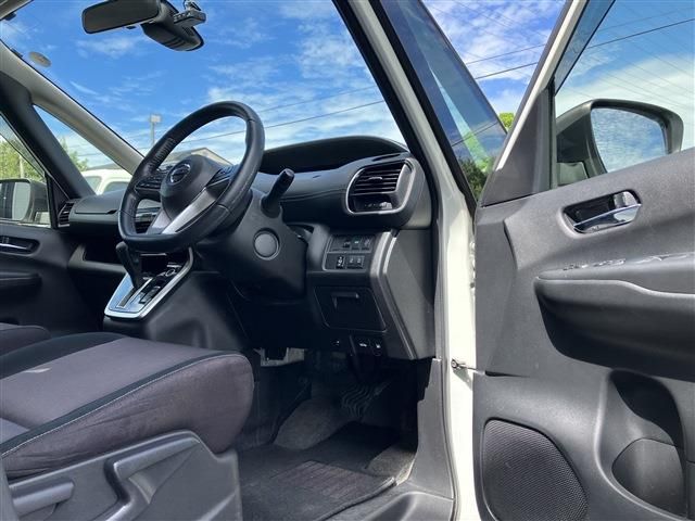 Nissan SERENA 2016-08 17452-9