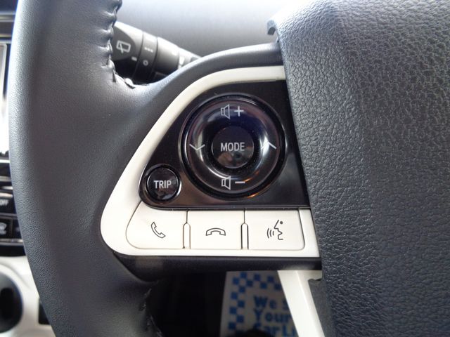 Toyota PRIUS 2018-09 11377-17