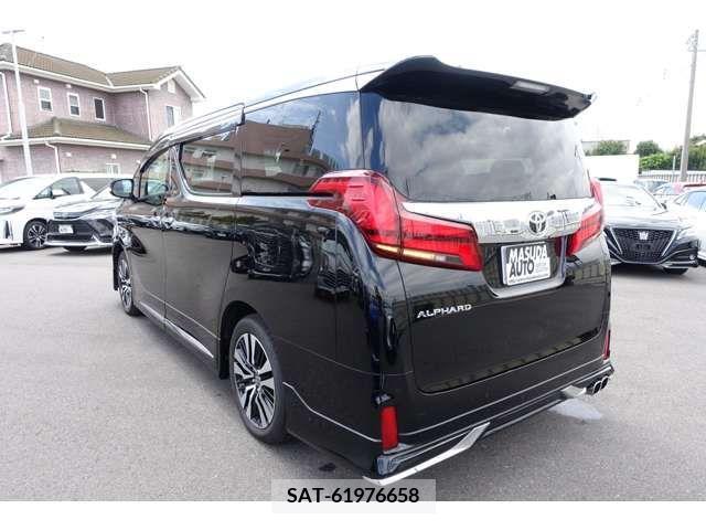 Toyota ALPHARD 2022-11 388989-4