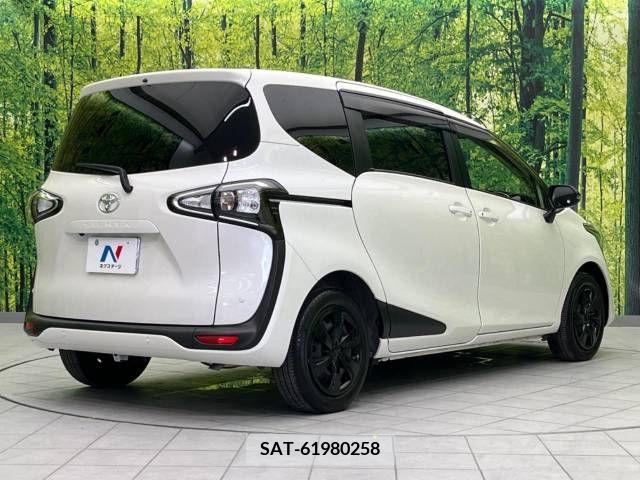 Toyota SIENTA 2022-04 336994-18