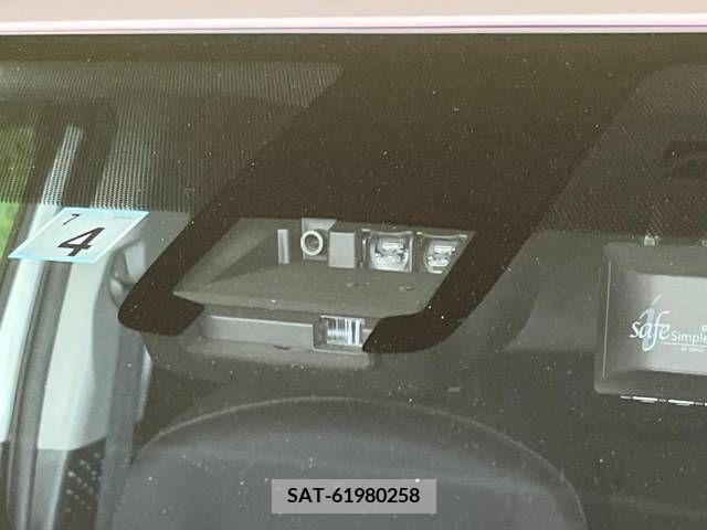 Toyota SIENTA 2022-04 336994-3