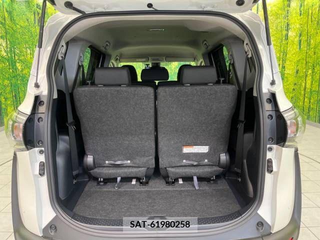 Toyota SIENTA 2022-04 336994-11
