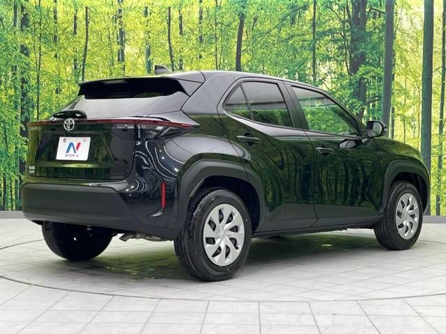 Toyota YARIS CROSS 2023-03 186840-17