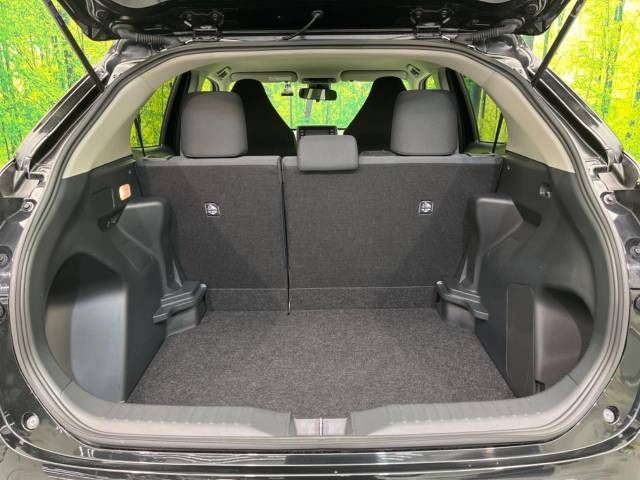 Toyota YARIS CROSS 2023-03 186840-10