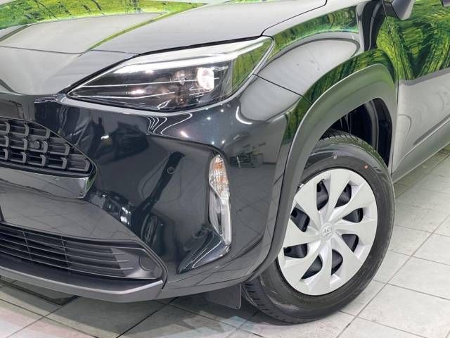 Toyota YARIS CROSS 2023-03 186840-12