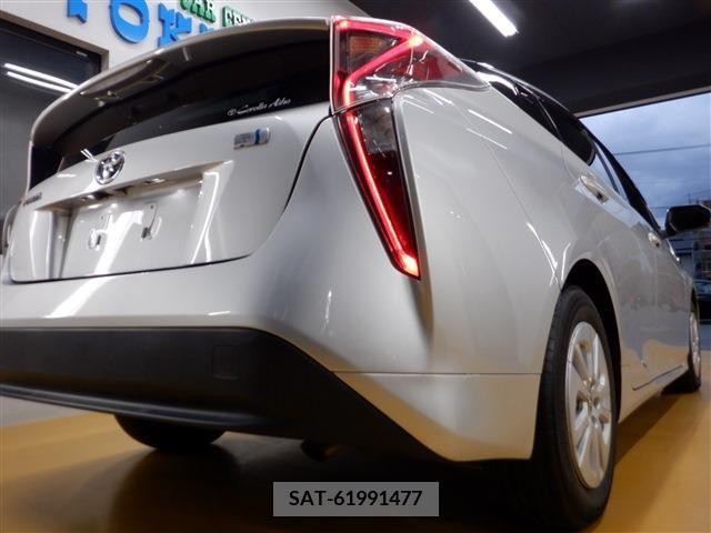 Toyota PRIUS 2017-01 249554-15