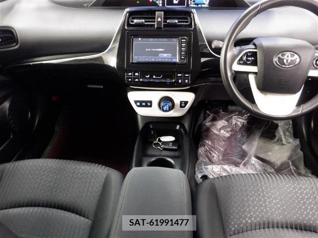 Toyota PRIUS 2017-01 249554-4