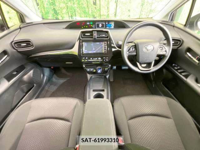 Toyota PRIUS 2021-07 376067-1
