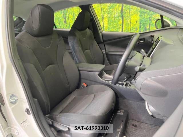 Toyota PRIUS 2021-07 376067-8