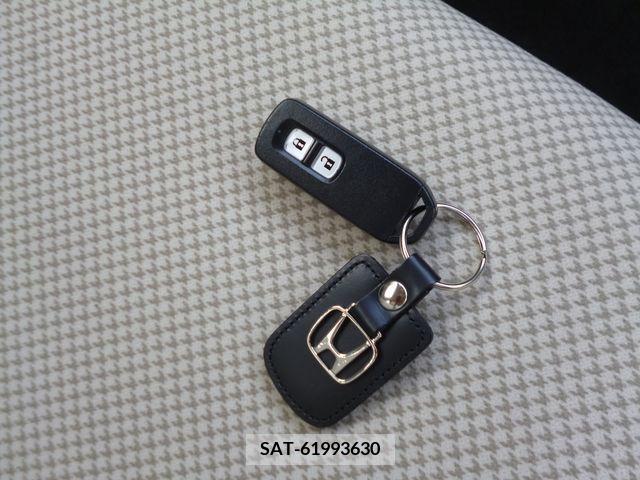 Honda N-ONE 2014-01 279699-12