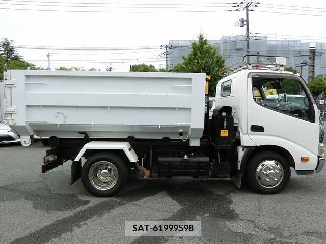 Hino DUTRO 2014-10 320390-2