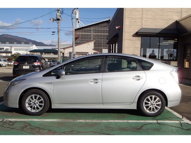 Toyota PRIUS 2013-05 23265-3