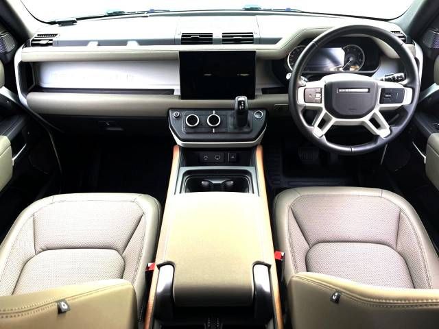 ROVER DEFENDER 2022-09 196416-1