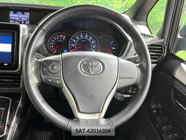 Toyota VOXY 2018-11 321572-12