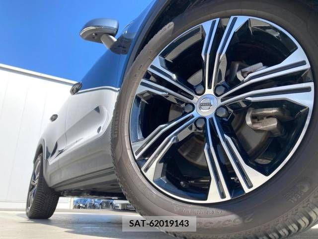 Volvo XC40 2019-06 215723-15