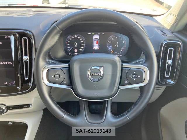 Volvo XC40 2019-06 215723-10