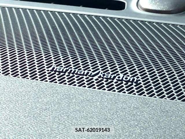 Volvo XC40 2019-06 215723-4