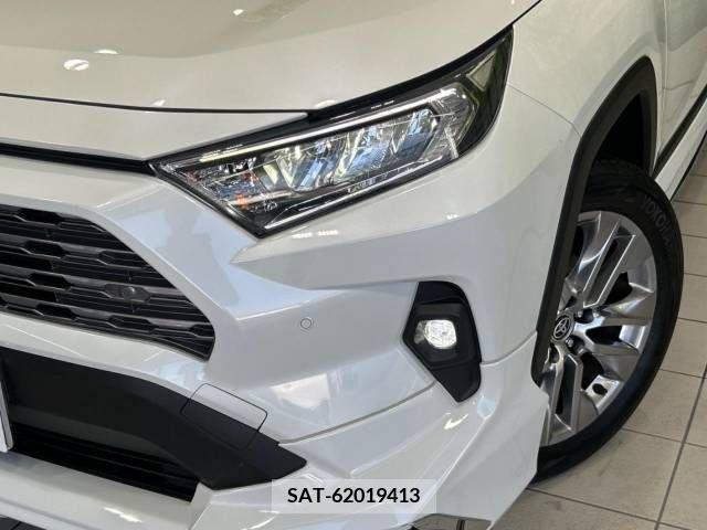Toyota RAV4 2022-10 393592-12